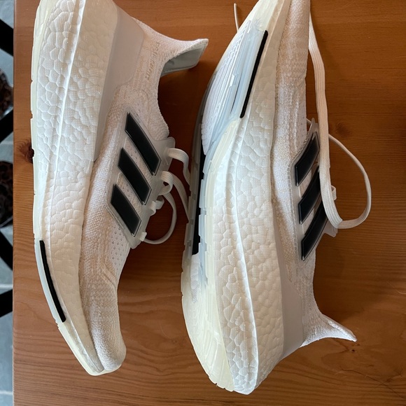 ADIDAS ULTRABOOST 21 PRIMEBLUE WOMENS 8.5 - Picture 2 of 6